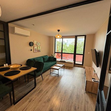 Lovely 1 Bedroom Apartment In The Heart Of فارنا المظهر الخارجي الصورة
