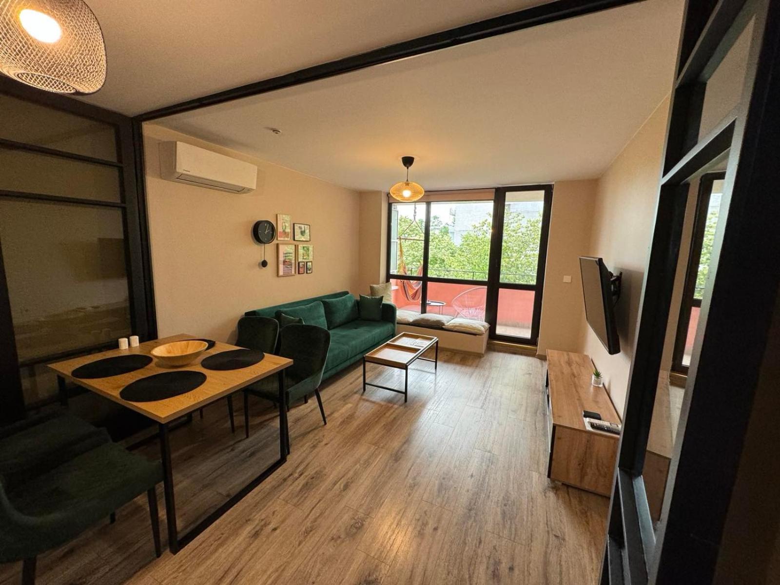 Lovely 1 Bedroom Apartment In The Heart Of فارنا المظهر الخارجي الصورة